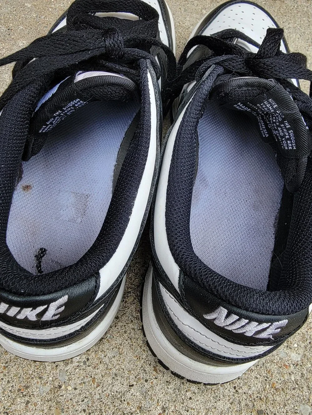 Nike Black White Panda Low Dunk Sneakers Boys/Mens 6Y